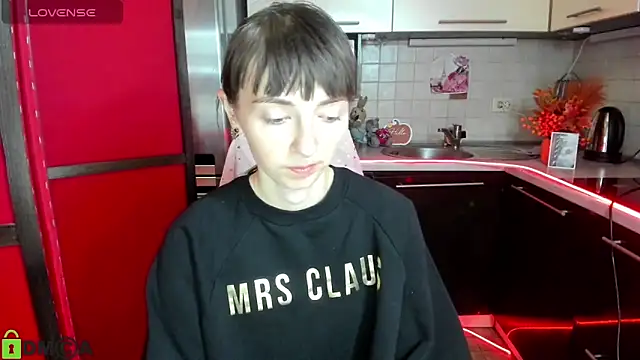 TayanaJons online show from December 2025 08:00:02 AM