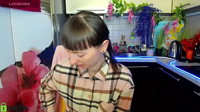 TayanaJons online show from April 2026 07:19:01 AM