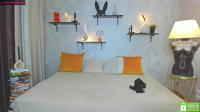 StripBianka online show from March 2025 04:31:02 PM