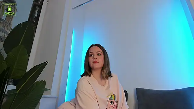 Snapshot of ErikaLust chatting on November 2025 04:23:01 AM ErikaLust online show from November 2025 04:23:01 AM