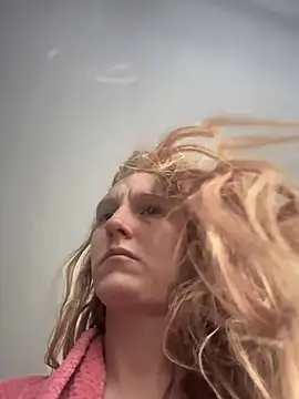 Snapshot of GoldenFlameGoddess chatting on February 2025 05:25:02 PM GoldenFlameGoddess online show from February 2025 05:25:02 PM