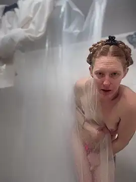 Snapshot of GoldenFlameGoddess chatting on February 2025 08:33:02 PM GoldenFlameGoddess online show from February 2025 08:33:02 PM