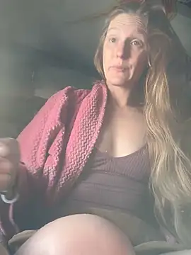 Snapshot of GoldenFlameGoddess chatting on March 2025 04:00:02 PM GoldenFlameGoddess online show from March 2025 04:00:02 PM