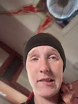 Snapshot of GoldenFlameGoddess chatting on March 2025 09:26:01 PM GoldenFlameGoddess online show from March 2025 09:26:01 PM