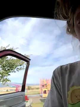 Snapshot of GoldenFlameGoddess chatting on September 2025 12:12:02 AM GoldenFlameGoddess online show from September 2025 12:12:02 AM