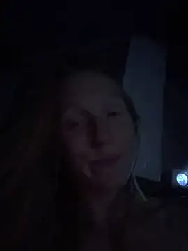 Snapshot of GoldenFlameGoddess chatting on October 2025 01:50:01 AM GoldenFlameGoddess online show from October 2025 01:50:01 AM