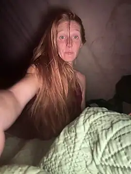 Snapshot of GoldenFlameGoddess chatting on November 2025 01:38:01 AM GoldenFlameGoddess online show from November 2025 01:38:01 AM