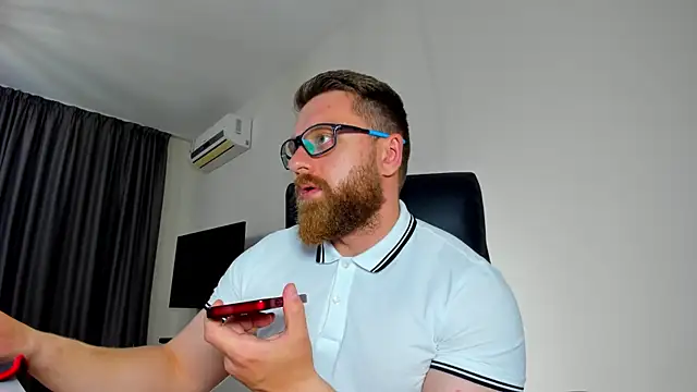 Findom guy online show from May 2026 06:04:01 PM