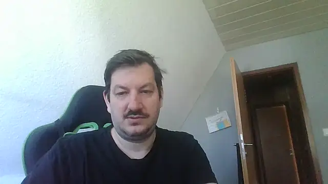 Golffahrer1982 online show from May 2026 08:40:02 AM