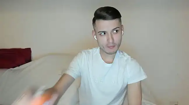 andboyfor6 online show from December 2024 12:14:02 PM