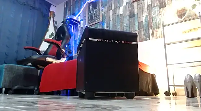 KarimaSarabe online show from December 2024 07:00:02 PM