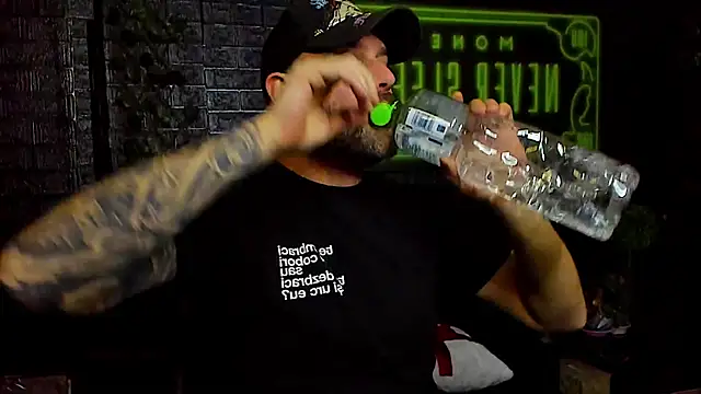 LexXHardy online show from January 2026 04:23:02 PM