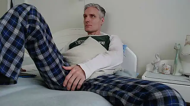 StrongBill online show from February 2025 07:36:02 AM