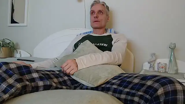 StrongBill online show from February 2025 03:28:02 PM