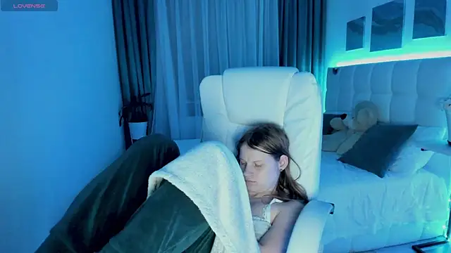 Kathlyn  Heath online show from February 2025 10:25:01 PM