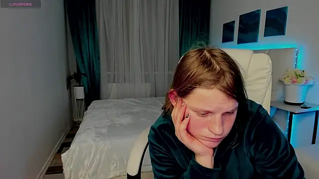 Kathlyn  Heath online show from March 2025 09:46:02 PM