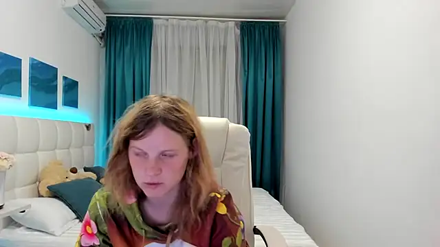 Kathlyn  Heath online show from October 2025 09:45:01 PM