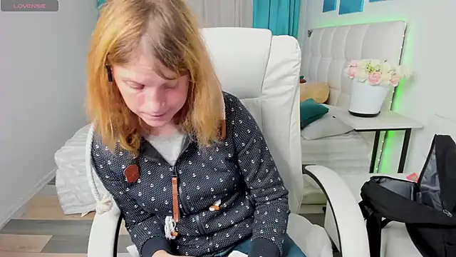 Kathlyn  Heath online show from November 2025 07:16:01 PM