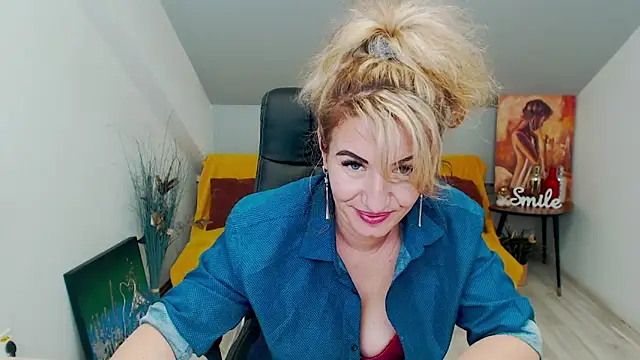 Cassandra Hotty online show from January 2025 10:51:02 AM