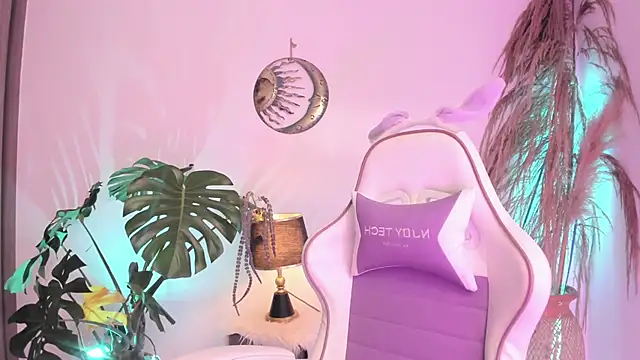 Anngel 1 online show from September 2025 03:11:01 PM