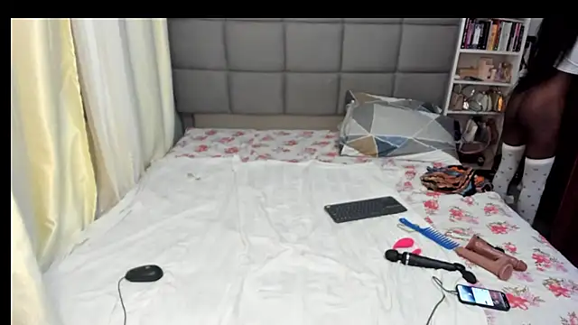 suhaila suus online show from December 2024 11:55:01 PM