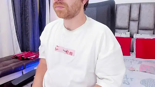 michacosio online show from December 2025 04:40:02 AM