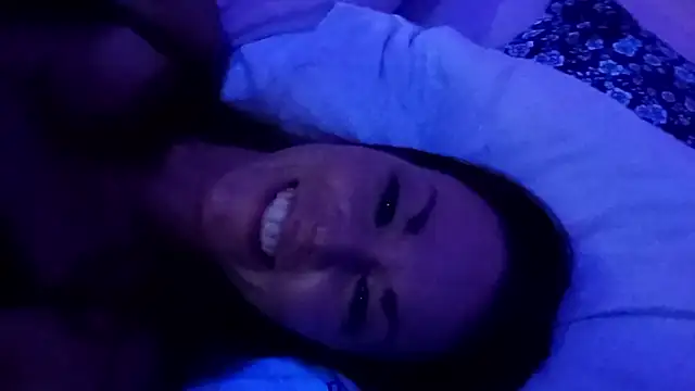 Snapshot of cammyquart chatting on November 2025 02:22:02 AM cammyquart online show from November 2025 02:22:02 AM