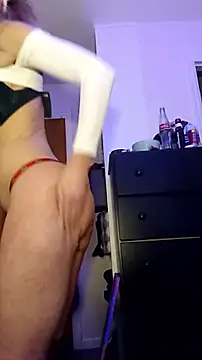 Snapshot of cammyquart chatting on December 2025 01:23:01 AM cammyquart online show from December 2025 01:23:01 AM