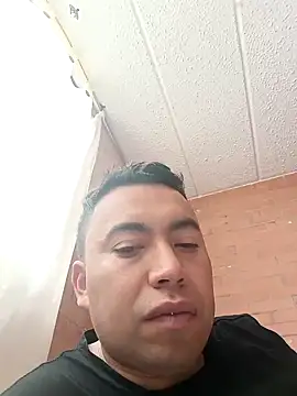 Snapshot of Diego_leon27 chatting on January 2025 02:13:01 PM Diego leon27 online show from January 2025 02:13:01 PM