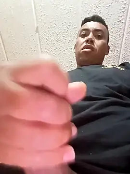 Diego leon27 online show from March 2026 02:50:01 AM