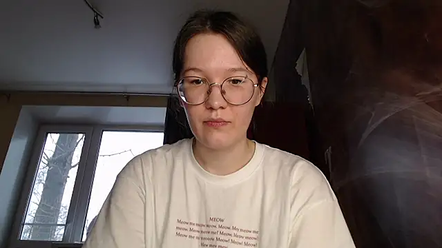 Snapshot of MiriamOr chatting on January 2025 07:04:02 AM MiriamOr online show from January 2025 07:04:02 AM