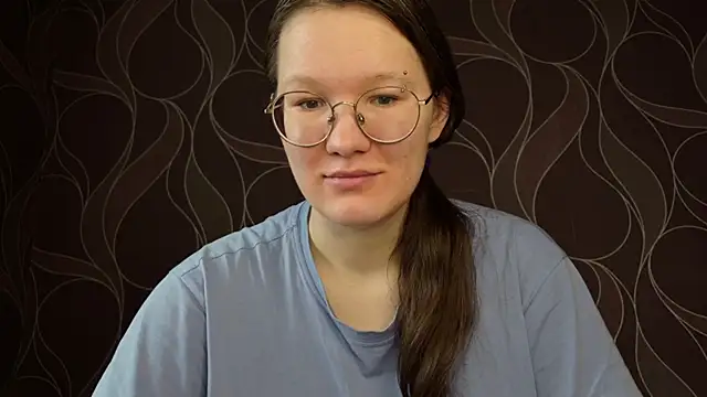 Snapshot of MiriamOr chatting on September 2025 07:47:01 AM MiriamOr online show from September 2025 07:47:01 AM