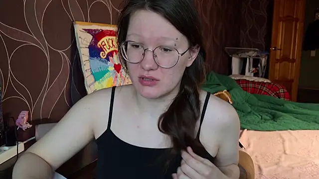 Snapshot of MiriamOr chatting on November 2025 08:58:02 AM MiriamOr online show from November 2025 08:58:02 AM