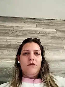 Snapshot of Mia_Hampton chatting on December 2024 04:46:02 PM Mia Hampton online show from December 2024 04:46:02 PM