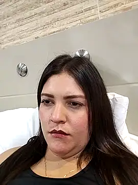 Snapshot of Mia_Hampton chatting on September 2025 08:45:02 PM Mia Hampton online show from September 2025 08:45:02 PM