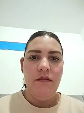 Mia Hampton online show from June 2026 03:50:02 PM