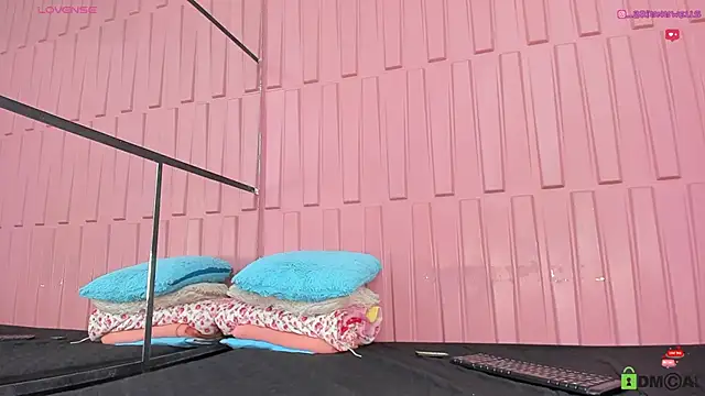 Briana Wells  online show from March 2025 02:42:02 PM