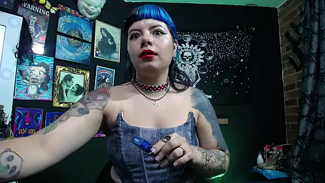 Snapshot of Yourmadame_P chatting on February 2025 11:06:02 PM Yourmadame P online show from February 2025 11:06:02 PM