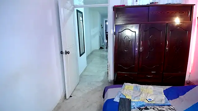 ivonne  hott1 online show from March 2025 09:06:02 PM