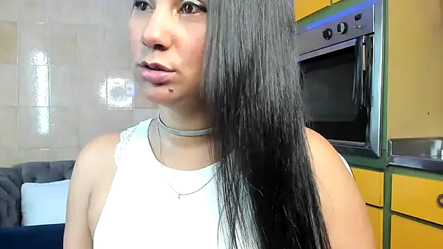 Leticia goddes online show from March 2025 01:08:01 PM