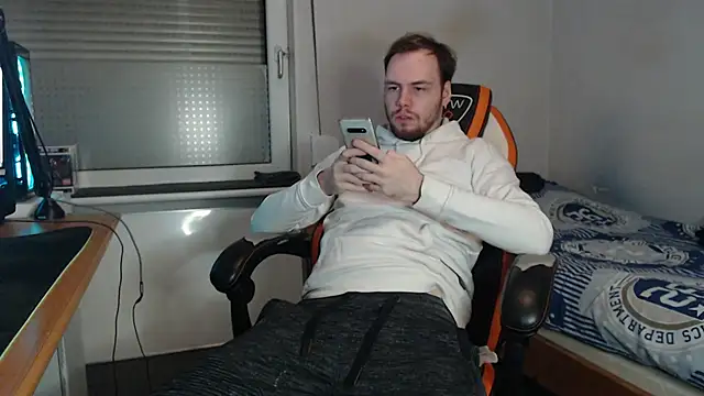 Snapshot of PrinsDutchHonry chatting on October 2025 09:48:02 PM PrinsDutchHonry online show from October 2025 09:48:02 PM