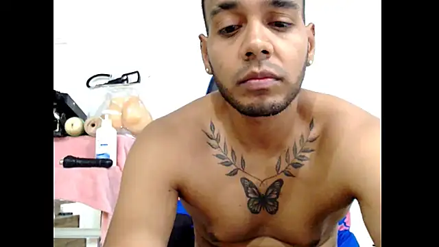 hugeeblackcock online show from July 2026 07:05:01 PM