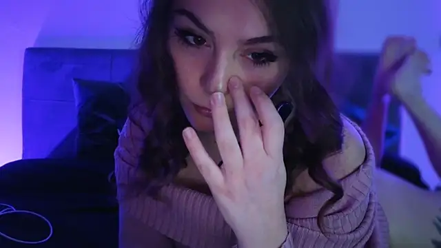 Snapshot of Durghetta chatting on January 2025 02:09:01 PM Durghetta online show from January 2025 02:09:01 PM