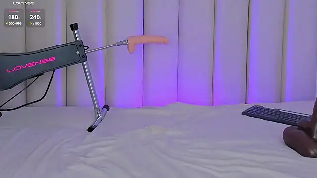 Snapshot of sam_phillipss chatting on December 2024 03:07:01 AM sam phillipss online show from December 2024 03:07:01 AM