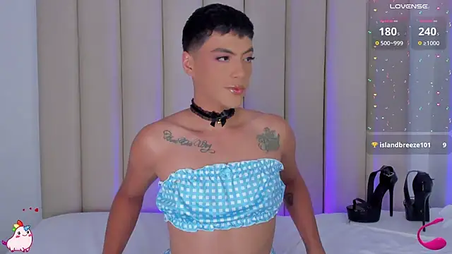 Snapshot of sam_phillipss chatting on January 2025 10:08:02 PM sam phillipss online show from January 2025 10:08:02 PM