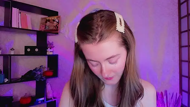 KateCuddle online show from December 2024 07:40:01 AM