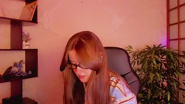 KateCuddle online show from March 2025 02:30:02 AM