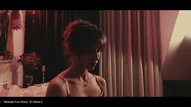 WebCora online show from November 2025 06:13:01 PM