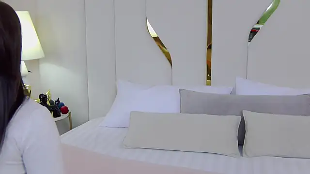 Betty Bridge online show from March 2026 05:34:01 AM