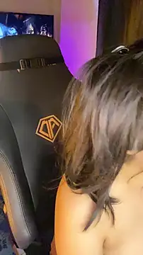 Snapshot of Maple_Honeycome chatting on January 2025 08:04:02 PM Maple Honeycome online show from January 2025 08:04:02 PM